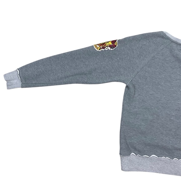 Harry Potter Gryffindor Universal Studios Gray Pullover Sweatshirt Size Small - Picture 9 of 11